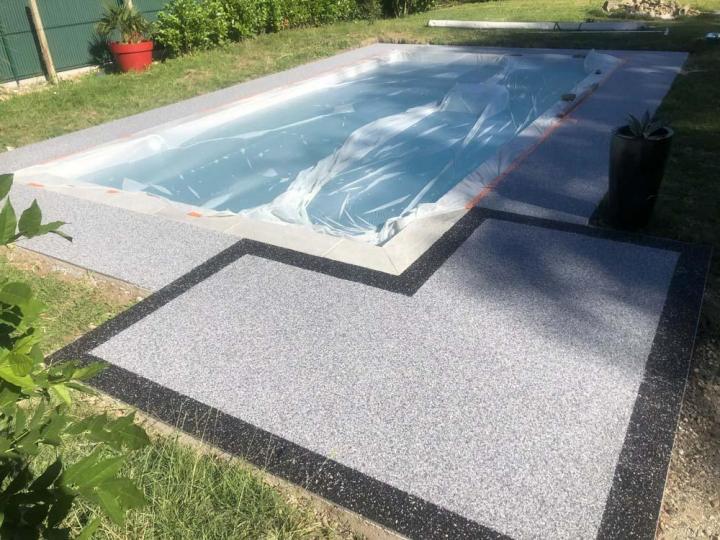 Instalación de alfombra de piedra Pyrénées-Atlantiques