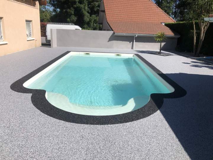 moquette de pierre plage de piscine