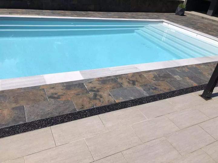 pose margelles contour piscine Pau